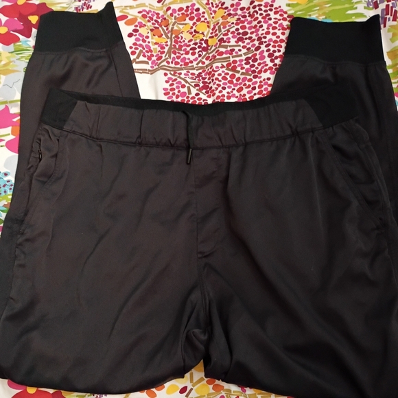 The North Face Women's Black Joggers With Pockets Size XL - Picture 4 of 6